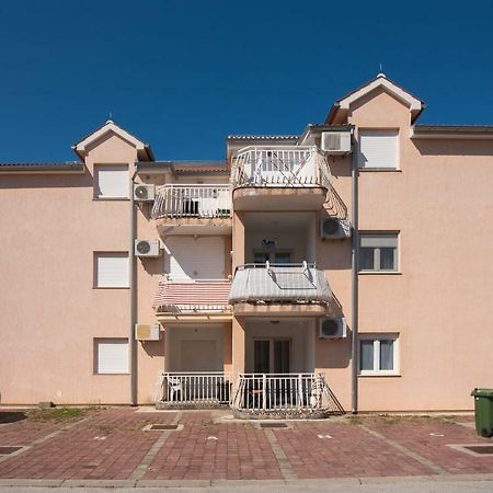 Vodice-Srimaアパートメント エクステリア 写真