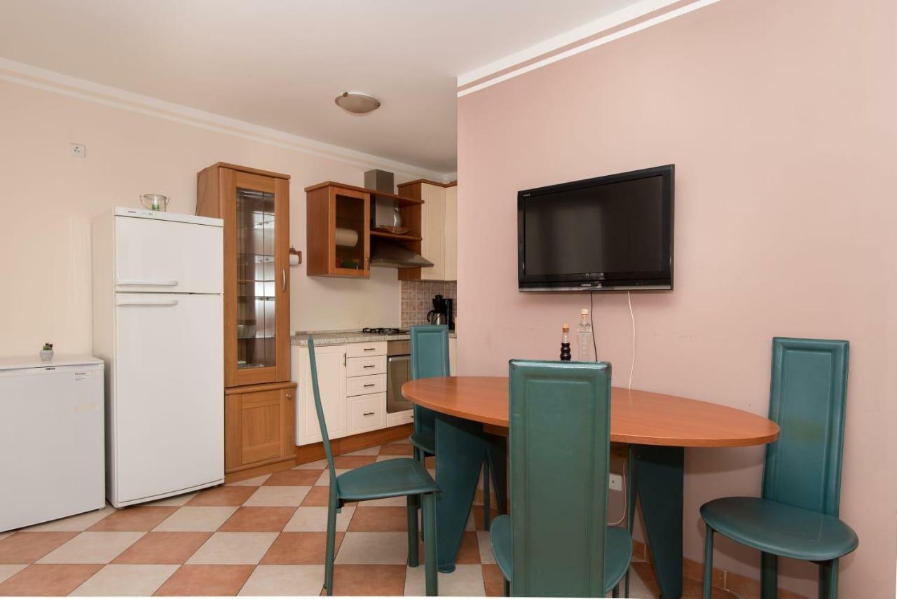 Vodice-Srimaアパートメント エクステリア 写真