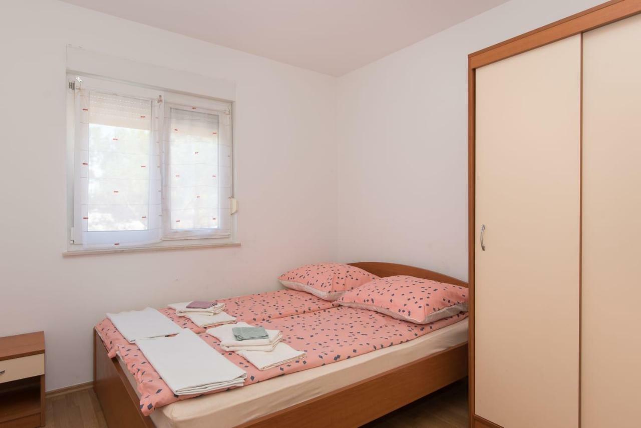 Vodice-Srimaアパートメント エクステリア 写真